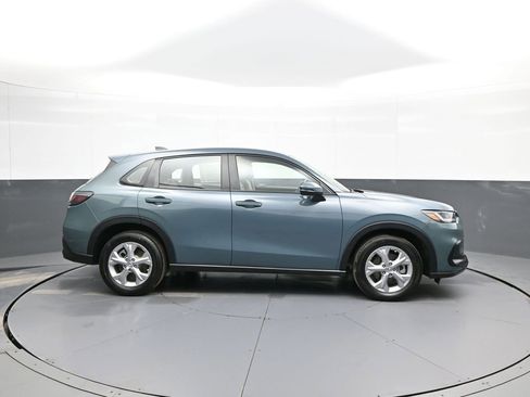 Certified 2023 Honda HR-V LX image 5