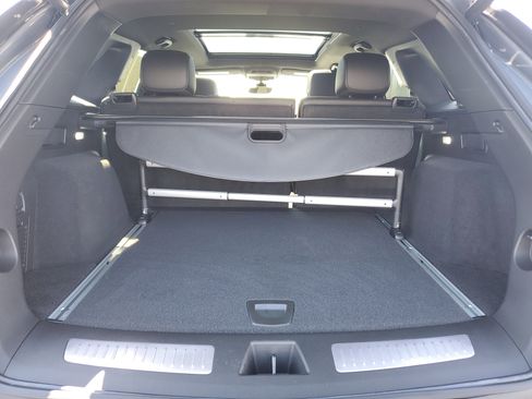 Used 2022 Cadillac XT5 Premium Luxury w/ Technology Package image 6