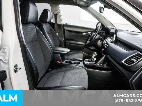 Used 2022 Kia Seltos S FWD image 19