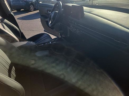 Used 2024 Honda HR-V EX-L image 27