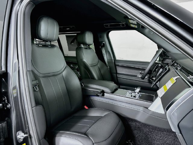 New 2027 Land Rover Range Rover Long Wheelbase SE AWD/4WD image 26