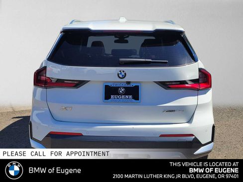 Used 2026 BMW X1 xDrive28i w/ Technology Package AWD/4WD image 4