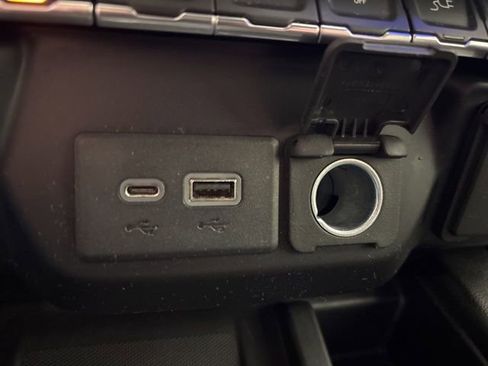 Used 2020 GMC Sierra 2500 Denali w/ Denali Ultimate Package image 30