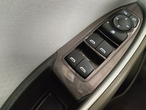Used 2023 Chevrolet Malibu LS FWD image 27