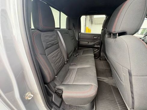 Used 2023 Nissan Frontier PRO-4X w/ Technology Package AWD/4WD image 26