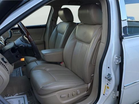 Used 2007 Cadillac DTS Luxury II FWD image 12