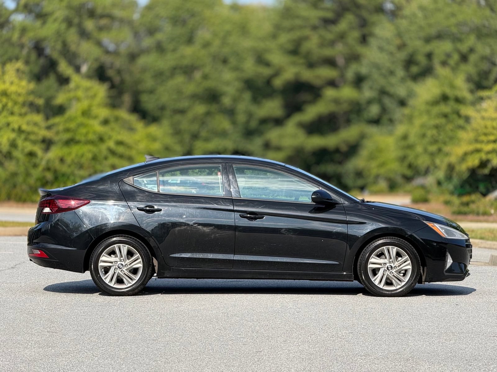Used 2019 Hyundai Elantra SEL FWD image 12