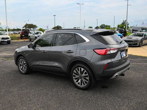 Used 2021 Ford Escape Titanium AWD/4WD image 7