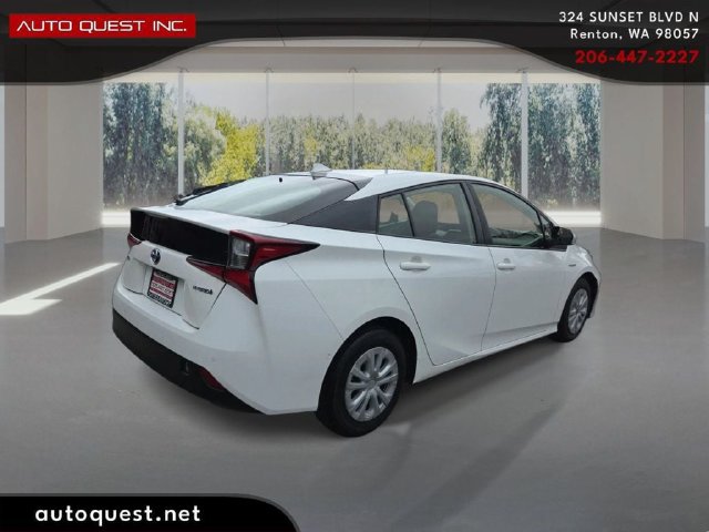 Used 2022 Toyota Prius LE FWD image 5