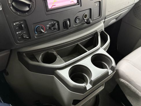 Used 2014 Ford E-150 and Econoline 150 Extended image 21