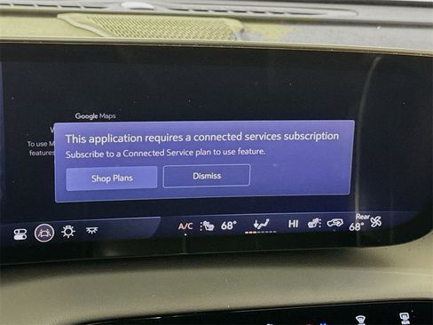 Used 2025 Buick Enclave Avenir image 11