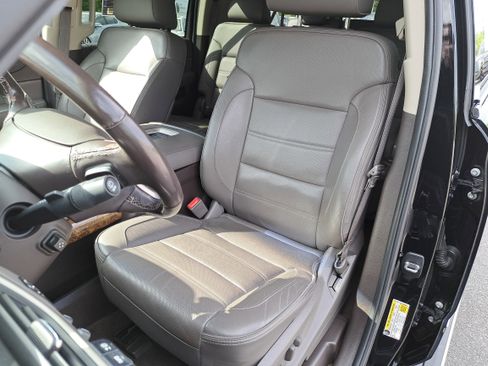 Used 2015 GMC Yukon XL Denali w/ Premium Package image 16