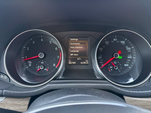 Used 2017 Volkswagen Passat 1.8T SE FWD image 28