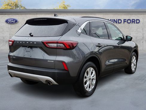 Used 2023 Ford Escape Active w/ Tech Pack #2 AWD/4WD image 6