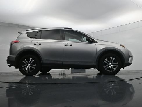 Used 2016 Toyota RAV4 LE AWD/4WD image 39