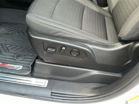 Certified 2022 Chevrolet Silverado 1500 RST image 14