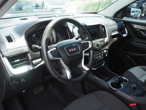 Used 2024 GMC Terrain SLE w/ Elevation Edition FWD image 13