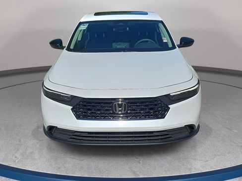 Used 2025 Honda Accord SE image 2