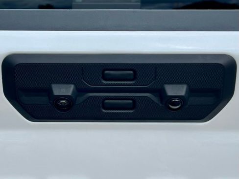 Used 2024 GMC Sierra 1500 Denali Ultimate image 8