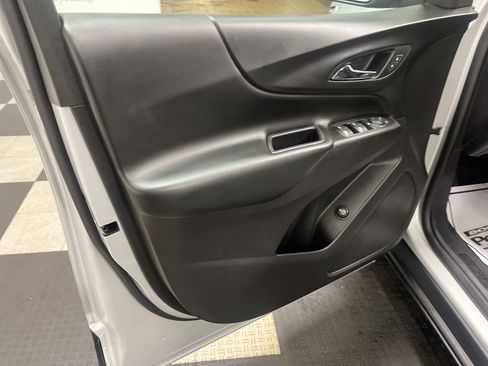 Used 2019 Chevrolet Equinox LT FWD image 10