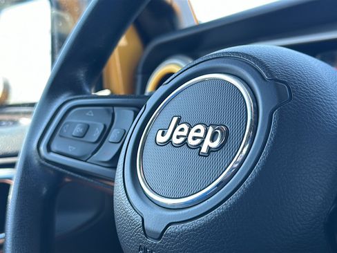 Used 2021 Jeep Wrangler Sport AWD/4WD image 26