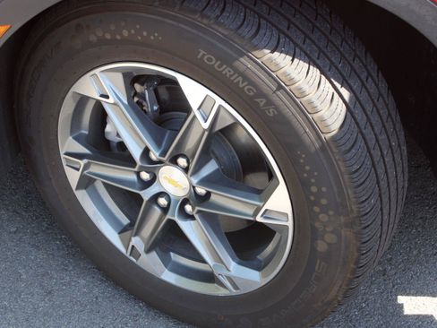 Used 2025 Chevrolet Blazer LT AWD/4WD image 19