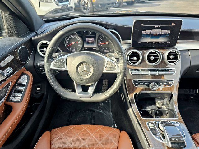 Used 2018 Mercedes-Benz C 300 4MATIC Sedan image 32