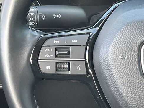 Used 2025 Honda CR-V EX-L image 12
