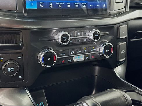 Used 2022 Ford F150 XLT w/ Equipment Group 302A High image 25