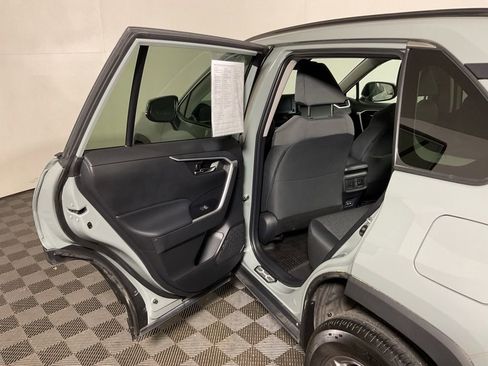 Used 2022 Toyota RAV4 XLE w/ Convenience Package AWD/4WD image 33