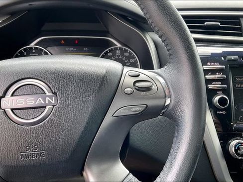 Used 2023 Nissan Murano SV FWD image 12