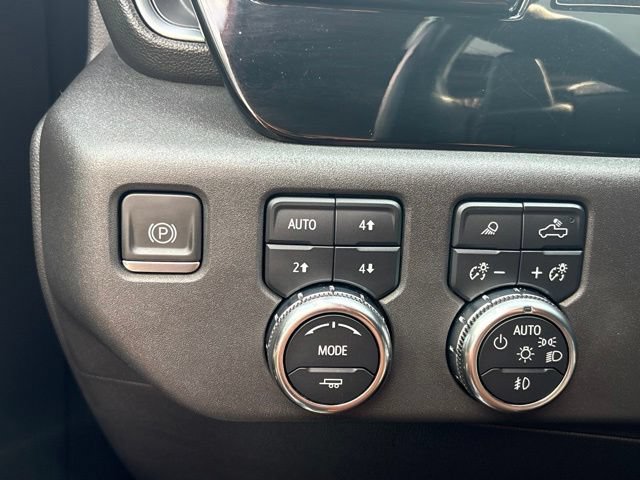 Used 2022 GMC Sierra 1500 SLT w/ SLT Premium Plus Package AWD/4WD image 18