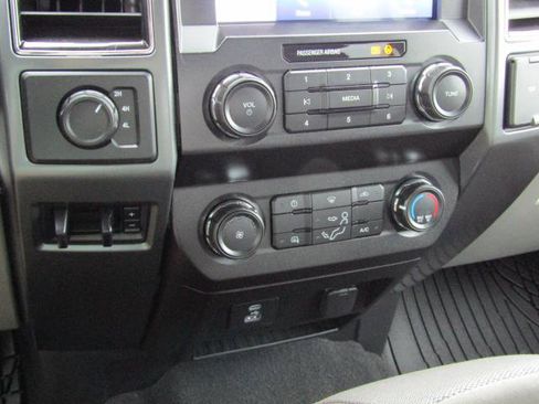 Used 2021 Ford F250 XLT w/ XLT Value Package AWD/4WD image 24