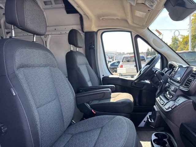 Used 2023 RAM ProMaster 3500 FWD image 10