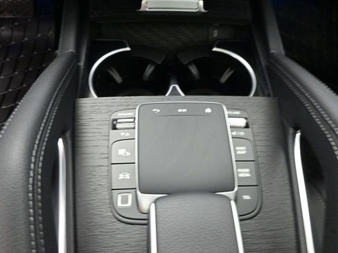 Used 2025 Mercedes-Benz GLE 350 4MATIC image 4