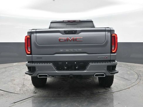 Used 2025 GMC Sierra 1500 AT4 w/ AT4 Premium Package AWD/4WD image 11