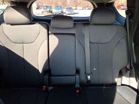 Certified 2023 Hyundai Santa Fe SEL image 19