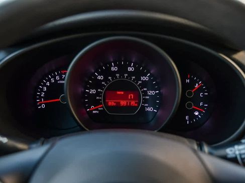 Used 2019 Kia Soul image 27