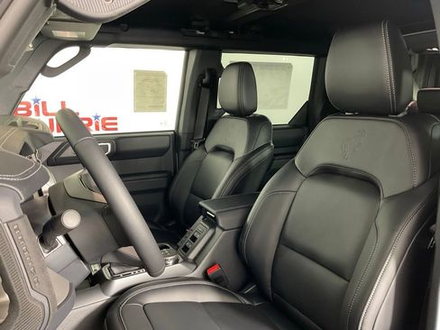 New 2026 Ford Bronco Outer Banks image 14