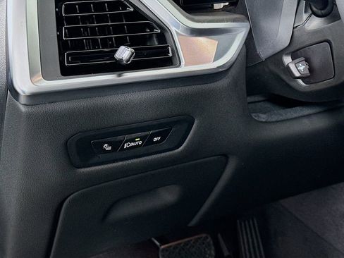 Certified 2024 BMW X5 xDrive40i w/ Parking Assistance Package image 10