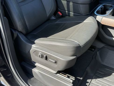 Used 2020 GMC Sierra 2500 Denali w/ Denali Ultimate Package image 17