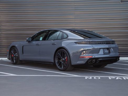 New 2026 Porsche Panamera GTS AWD/4WD image 3