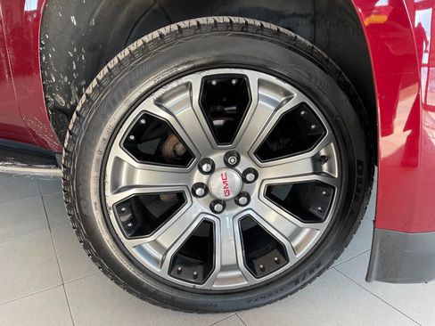 Used 2016 GMC Yukon SLT w/ HD Trailering Package image 11