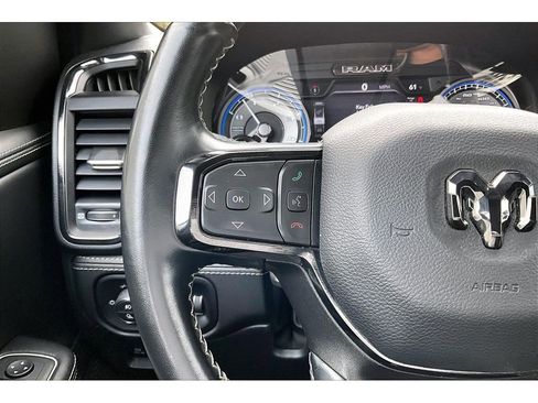 Used 2022 RAM 1500 Limited w/ Body-Colour Bumper Group AWD/4WD image 18