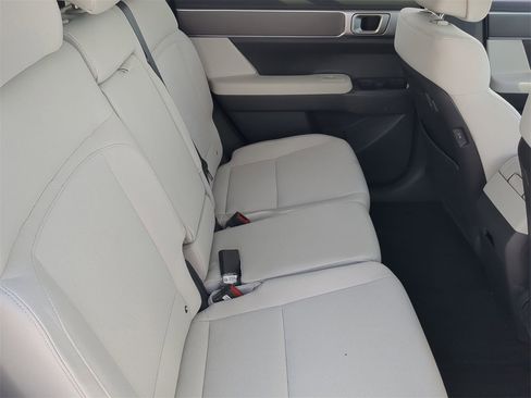 New 2026 Hyundai Santa Fe SE image 12