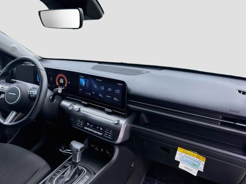 Used 2024 Hyundai Kona SEL FWD image 30