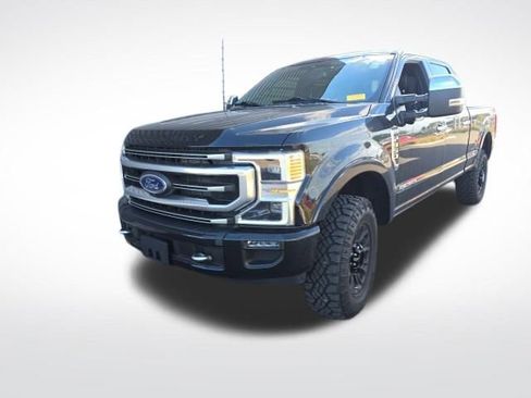 Used 2022 Ford F350 Platinum w/ Tremor Off-Road Package image 4