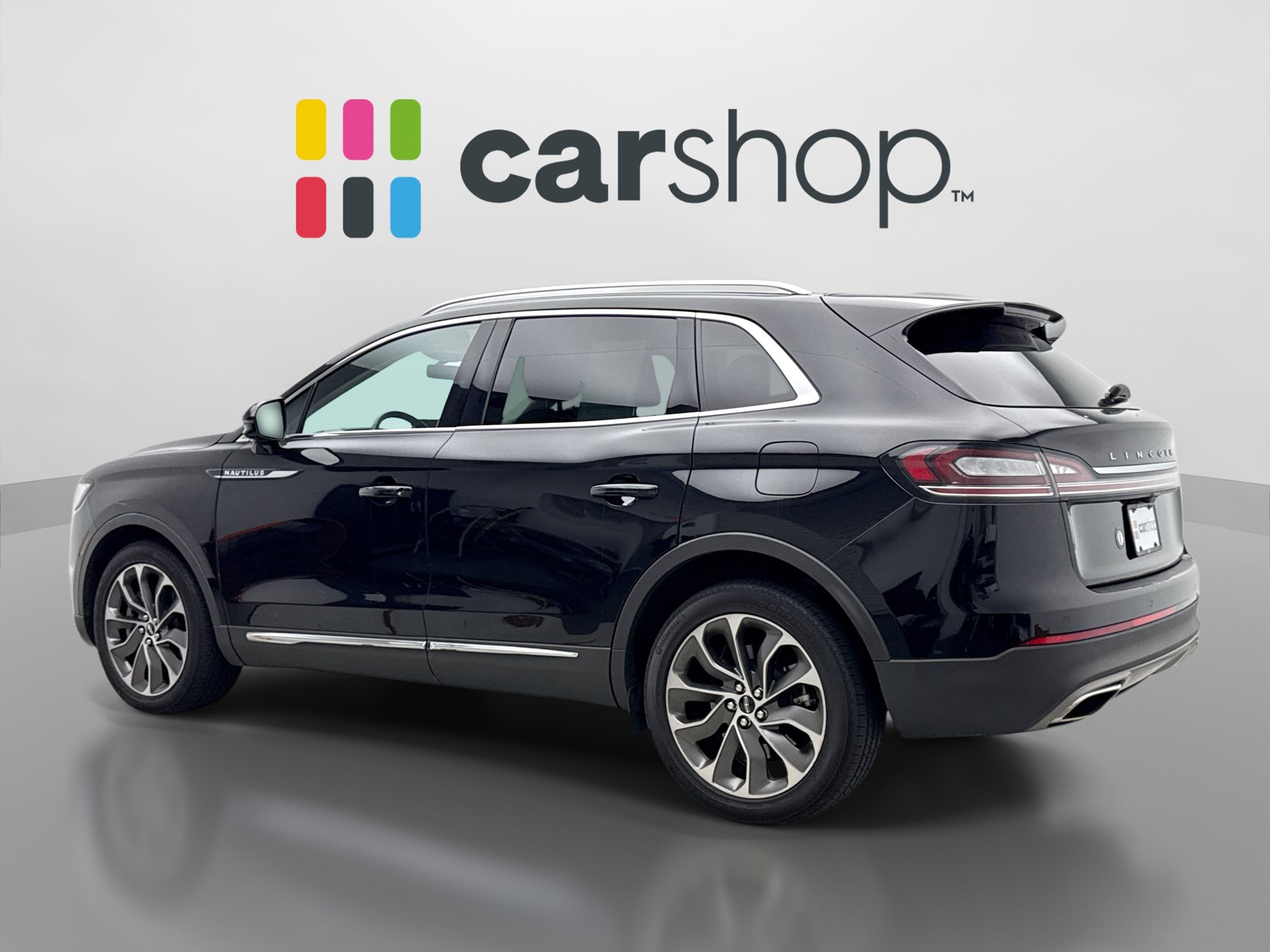 Used 2022 Lincoln Nautilus Reserve w/ Luxury Package AWD/4WD image 3