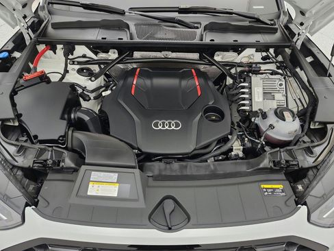 Used 2023 Audi SQ5 Premium Plus w/ Premium Plus Package image 16