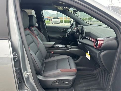 New 2026 Chevrolet Equinox RS w/ Convenience Package III AWD/4WD image 18